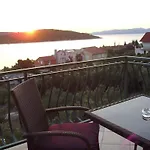 Kate Nečujam