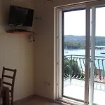 Kate * Nečujam